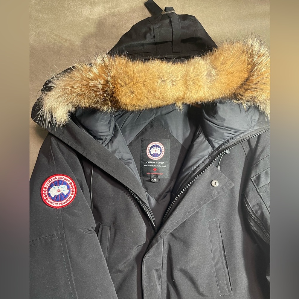 Canada goose with removable fur bomber